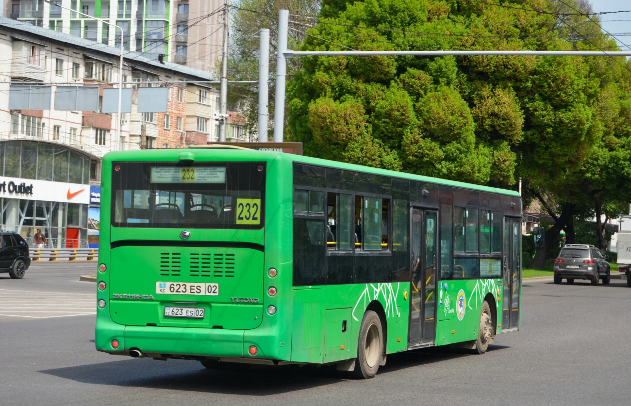 Алматы, Yutong ZK6118HGA № 623 ES 02