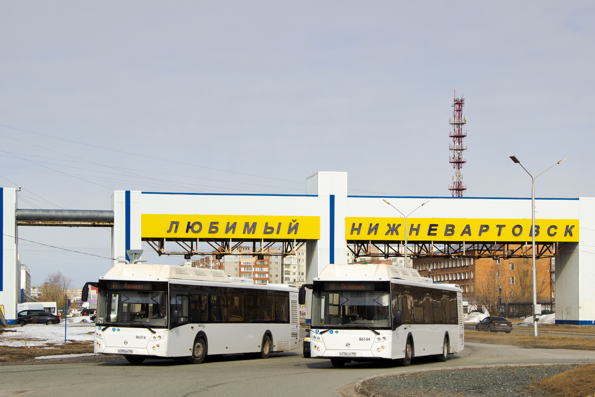 Ханты-Мансийский АО, ЛиАЗ-5292.67 (CNG) № 86316; Ханты-Мансийский АО, ЛиАЗ-5292.67 (CNG) № 86144; Ханты-Мансийский АО — Разные фотографии