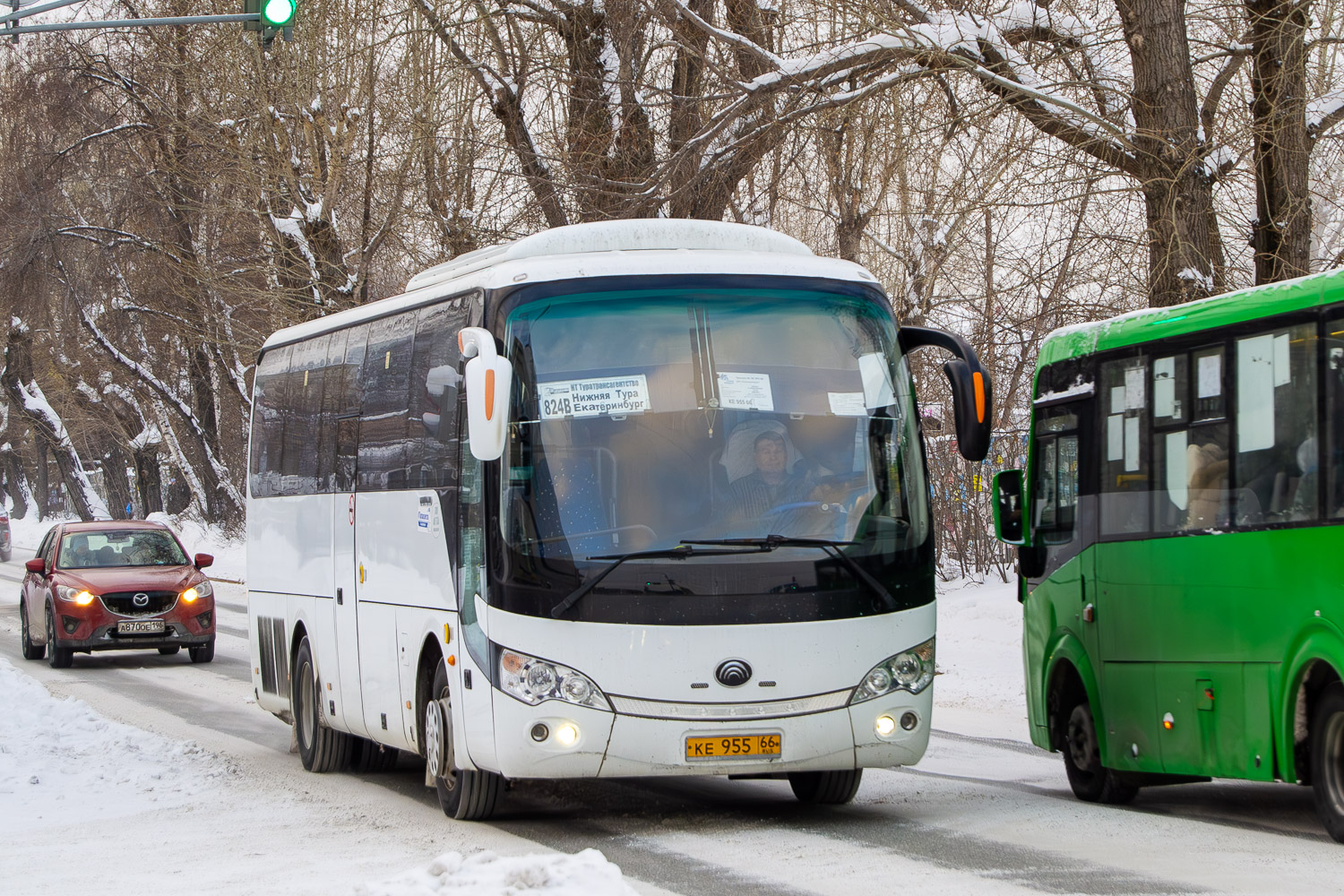 Свердловская область, Yutong ZK6938HB9 № КЕ 955 66