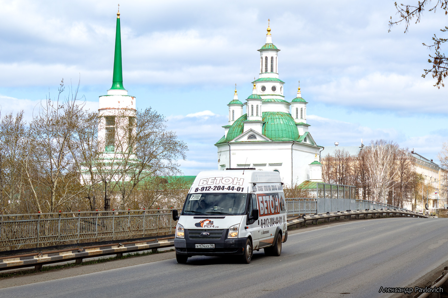 Свердловская область, Нижегородец-222702 (Ford Transit) № У 174 НУ 96