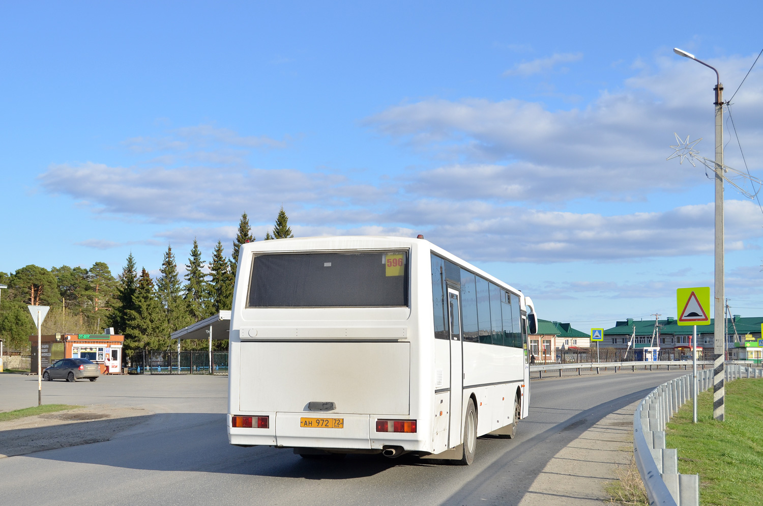 Тюменская область, КАвЗ-4238-52 № АН 972 72