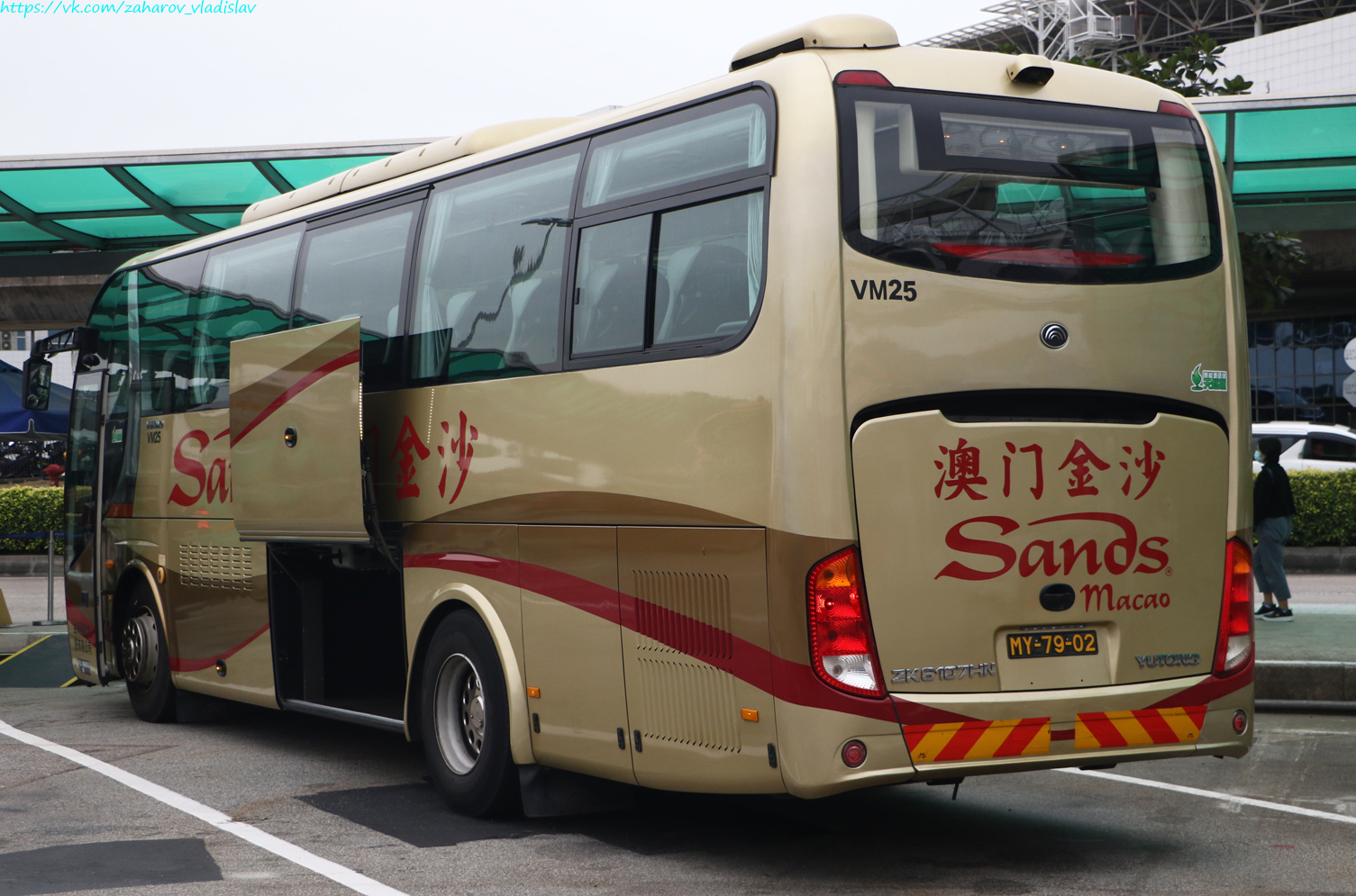 Китай, Yutong ZK6107HN № VM25