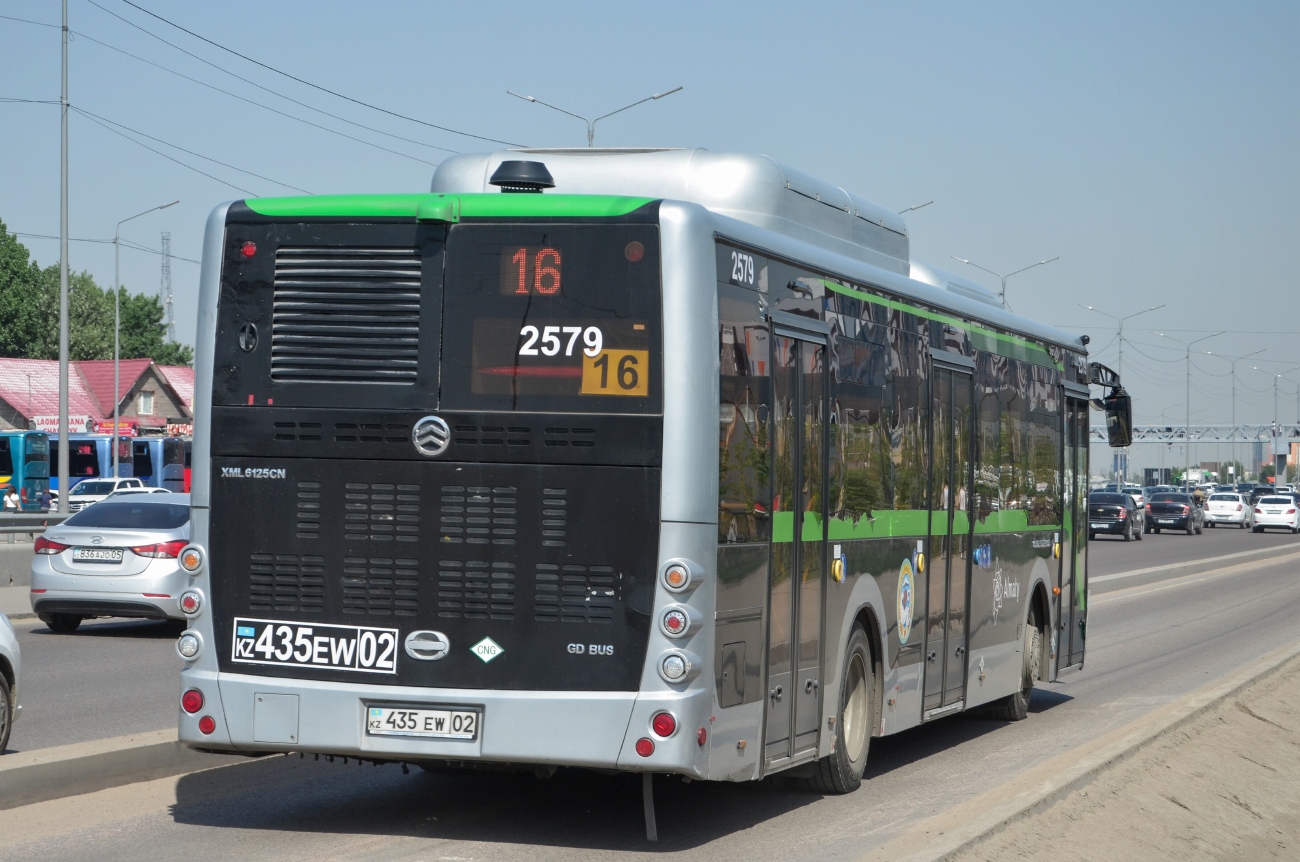 Almaty, Golden Dragon XML6125CN (Hyundai Trans Auto) sz.: 2579