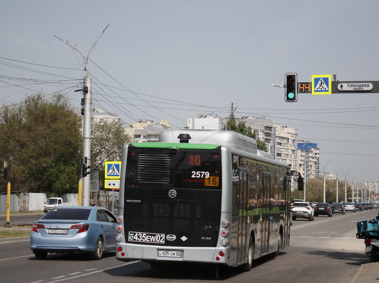 Алматы, Golden Dragon XML6125CN (Hyundai Trans Auto) № 2579
