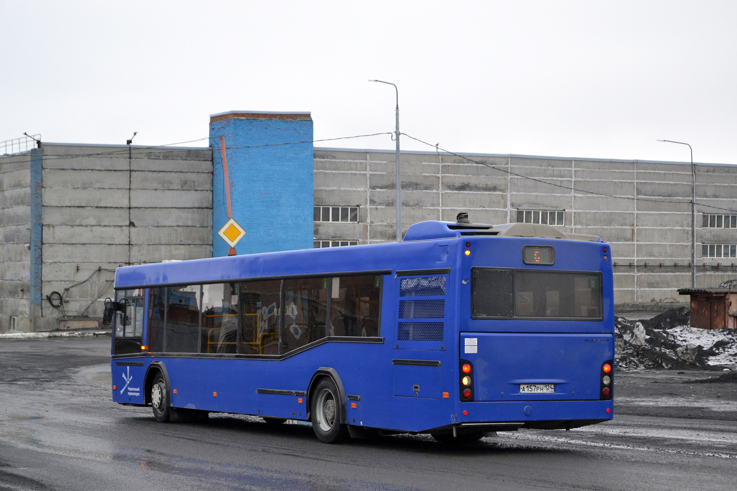 Красноярский край, МАЗ-103.486 № А 157 РН 124