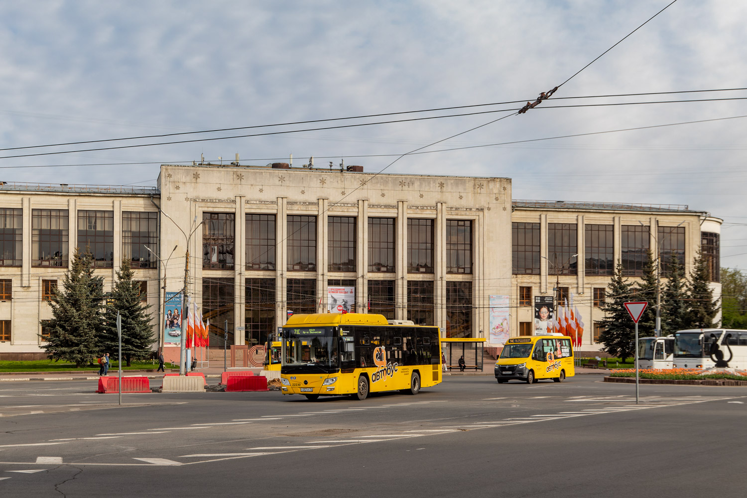 Ярославская область, Lotos-105C02 № 22230