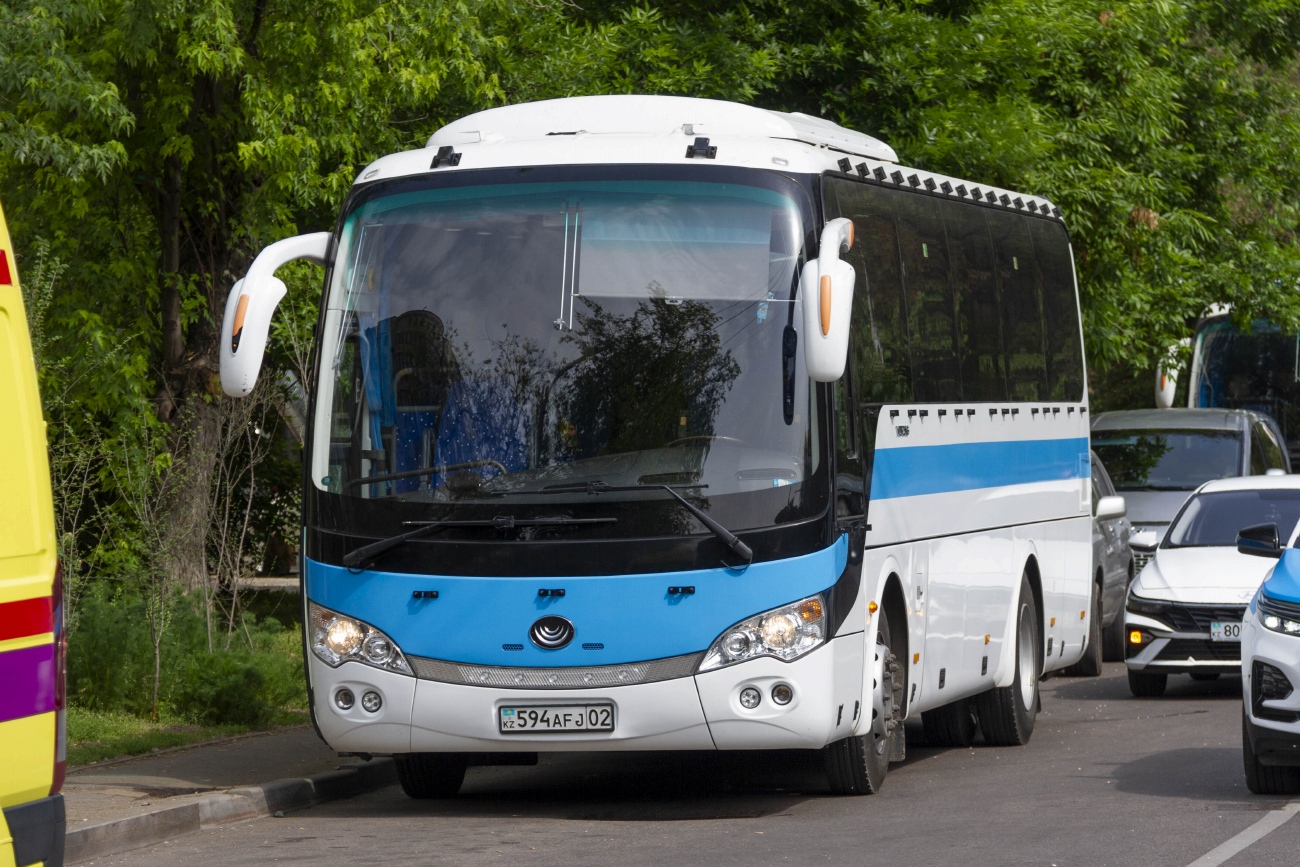 Алматы, Yutong ZK6938HB9 № 594 AFJ 02