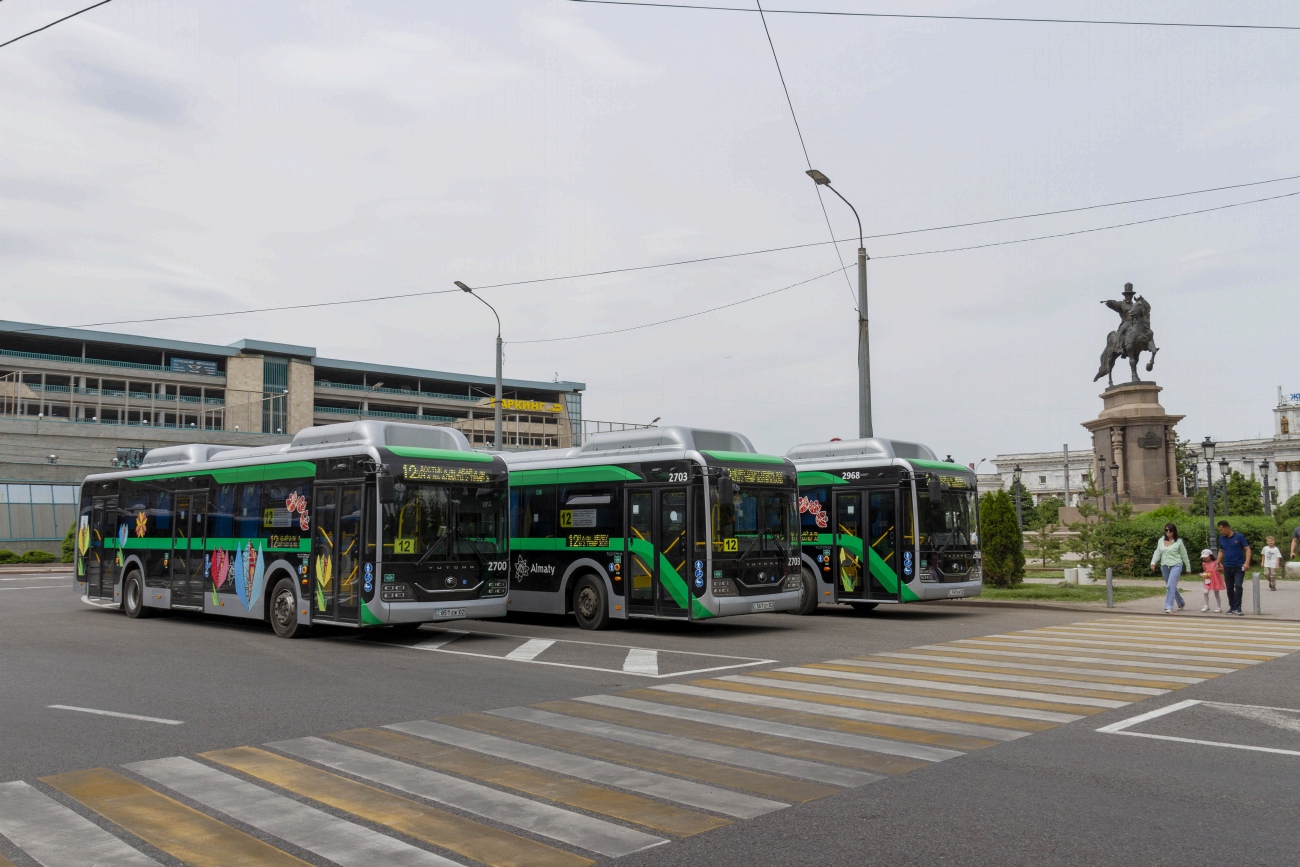 Алматы, Yutong ZK6126HG (QazTehna) № 2700; Алматы — Разные фотографии