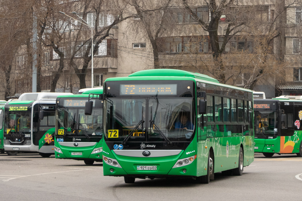 Алматы, Yutong ZK6118HGA (QazTehna) № 921 EQ 02