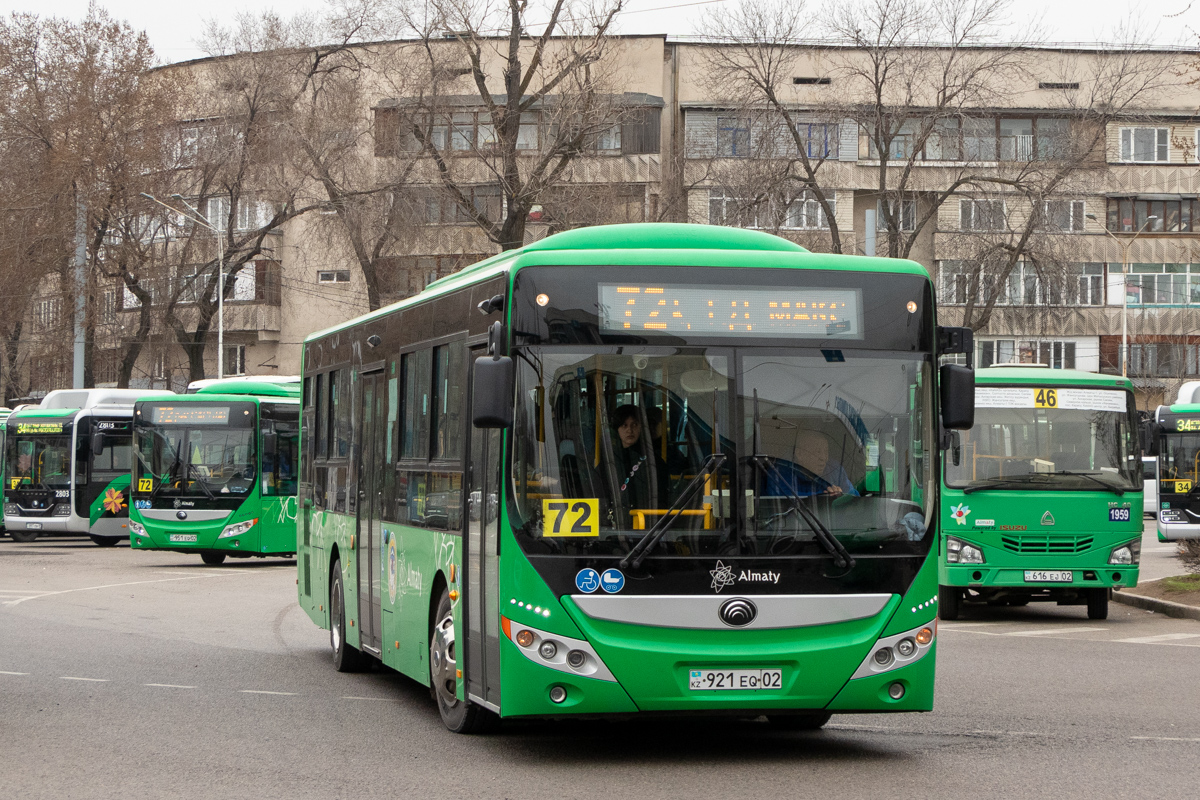 Алматы, Yutong ZK6118HGA (QazTehna) № 921 EQ 02