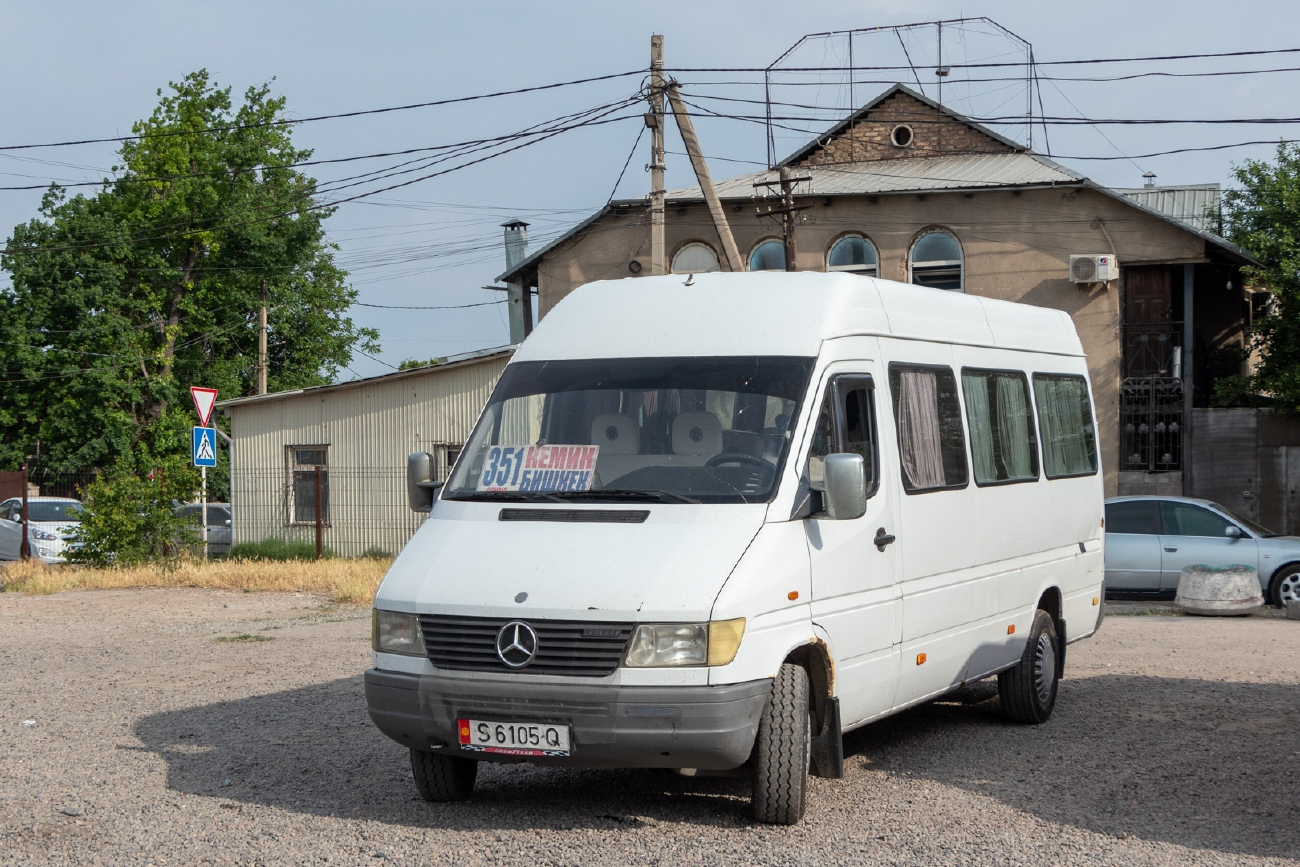 Кыргызстан, Mercedes-Benz Sprinter W903 310D № S 6105 Q