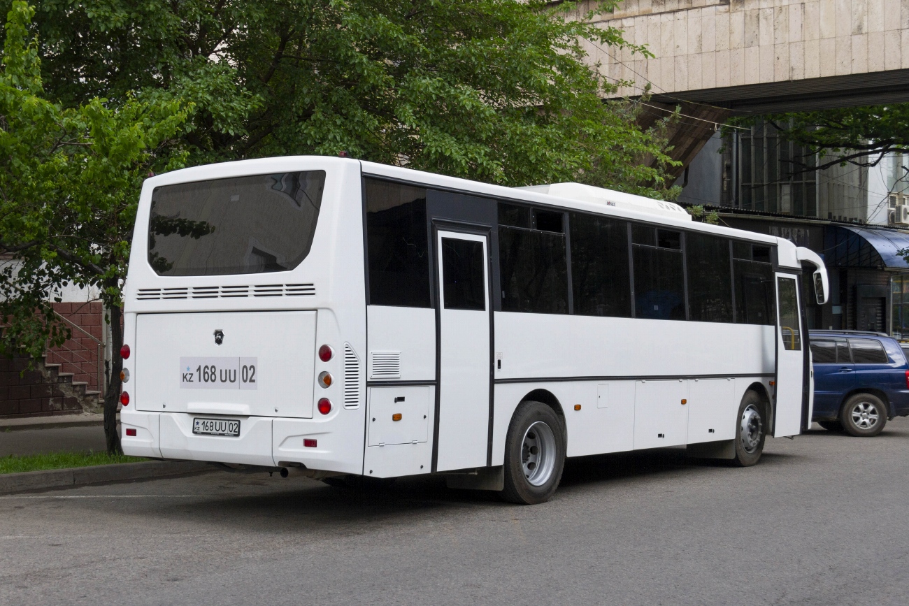 Алматы, КАвЗ-4238-61 (СемАЗ) № 168 UU 02