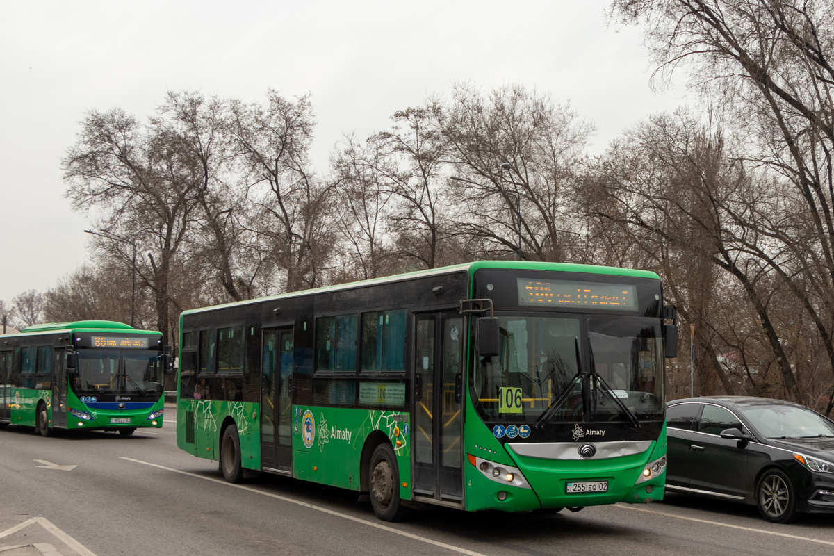 Алматы, Yutong ZK6118HGA № 255 EQ 02