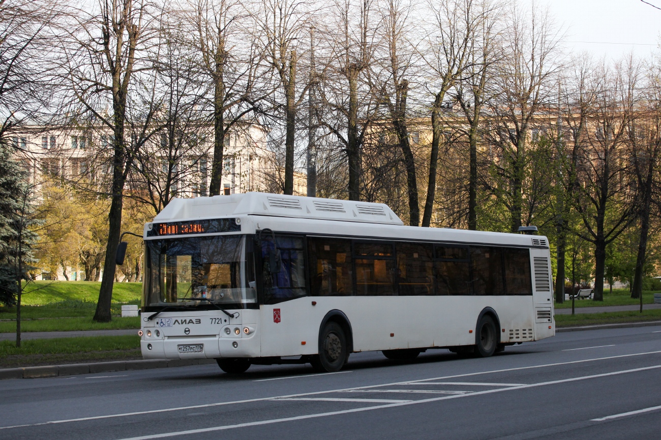 Санкт-Петербург, ЛиАЗ-5292.71 № 7721 Санкт-Петербург, ЛиАЗ-5292.71 № 7721
