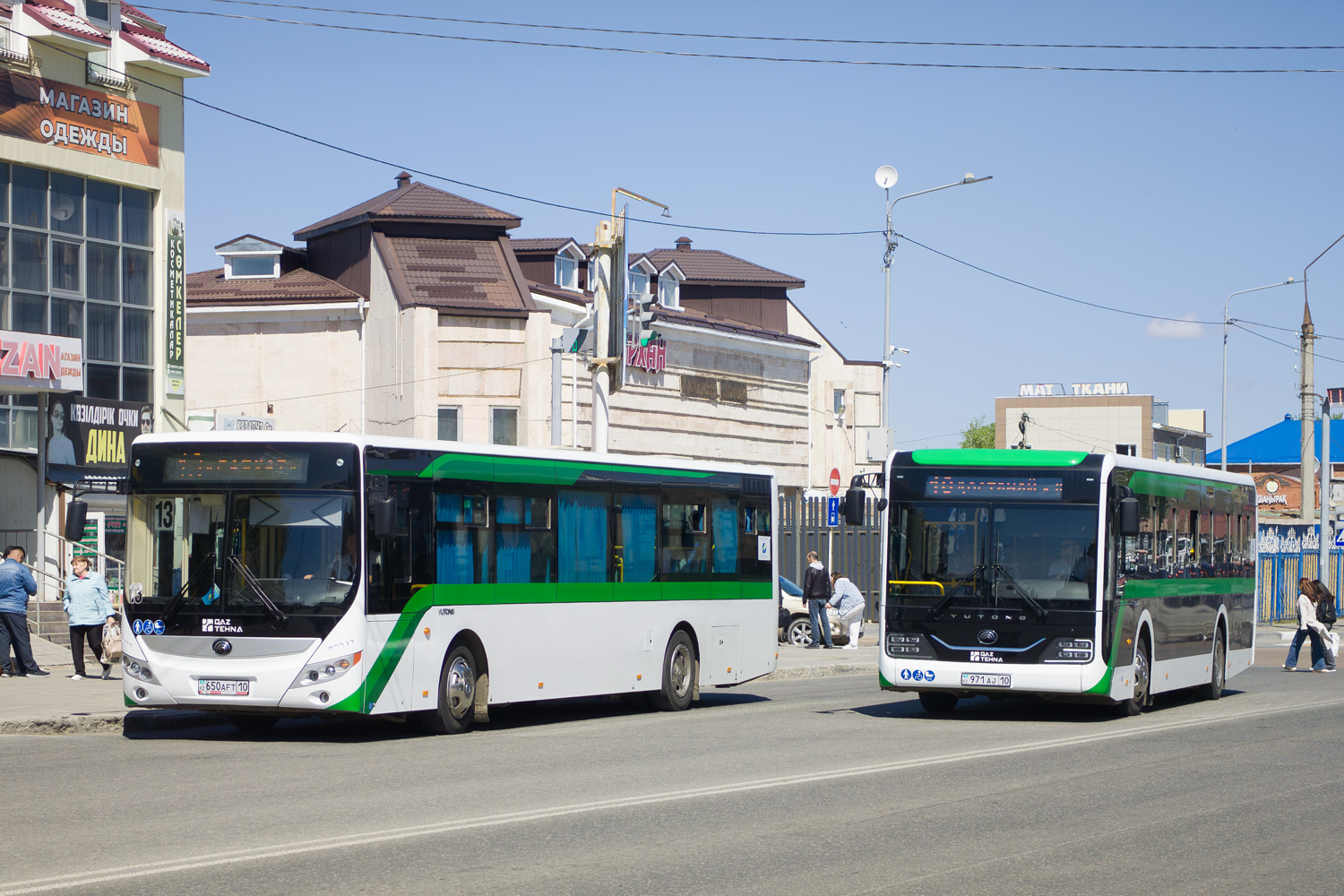 Костанайская область, Yutong ZK6118HGA (QazTehna) № 650 AFT 10; Костанайская область, Yutong ZK6116HG (QazTehna) № 971 AJ 10