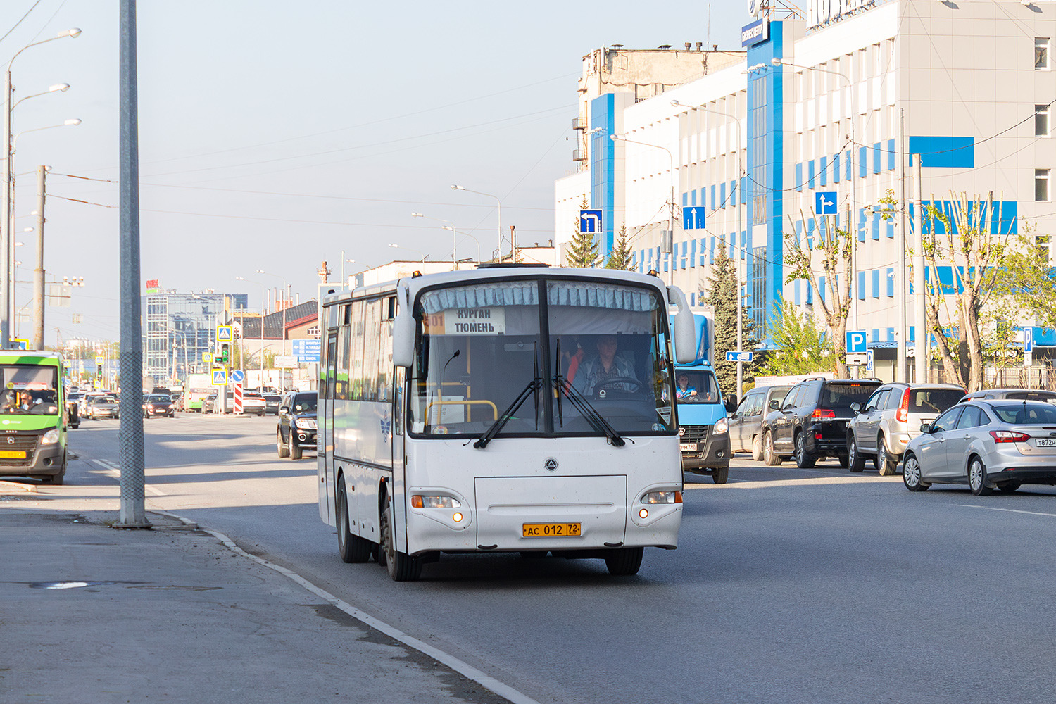 Тюменская область, КАвЗ-4235-62 № АС 012 72