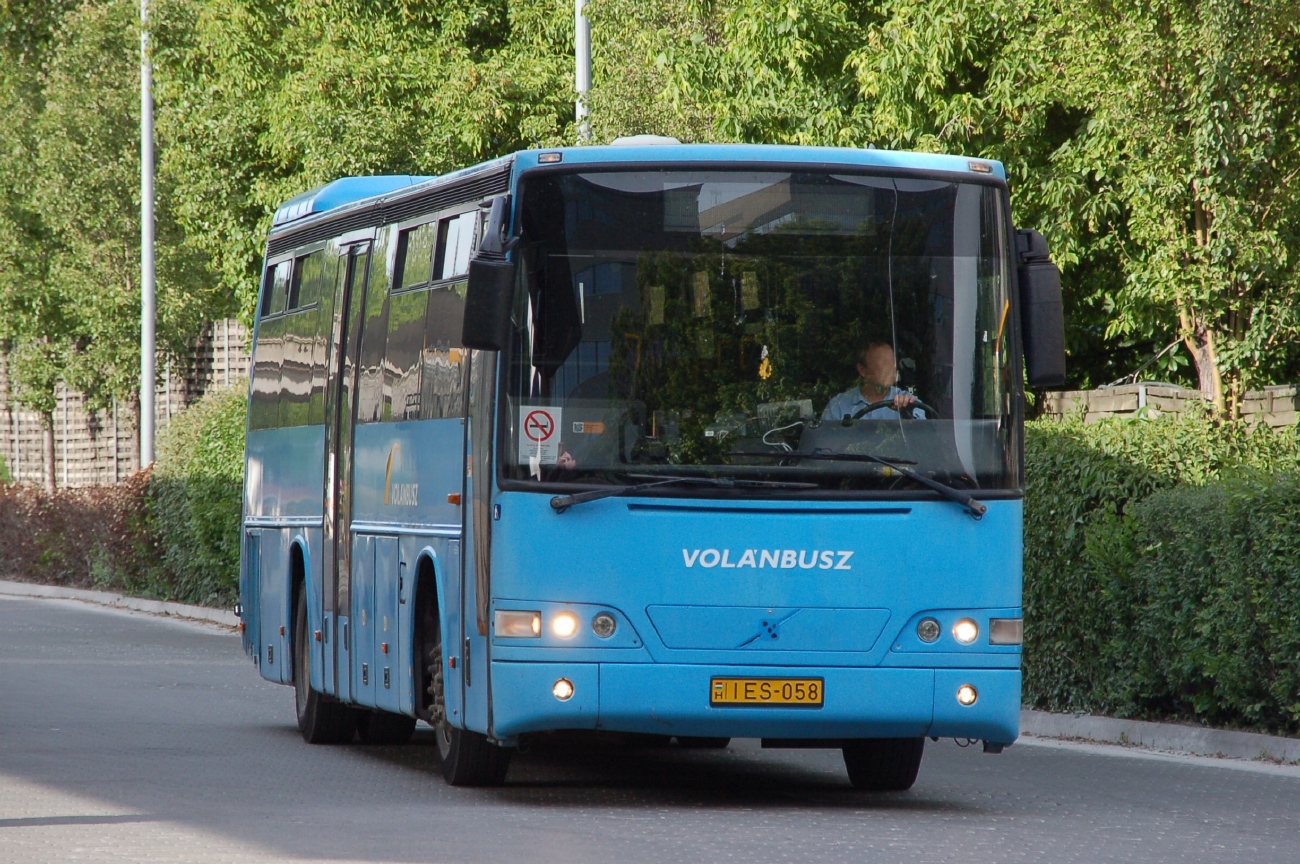 Венгрия, Volvo B10-400 № IES-058
