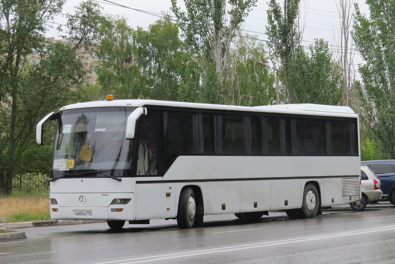 Волгоградская область, Mercedes-Benz O560 Intouro RH № О 680 ЕВ 134