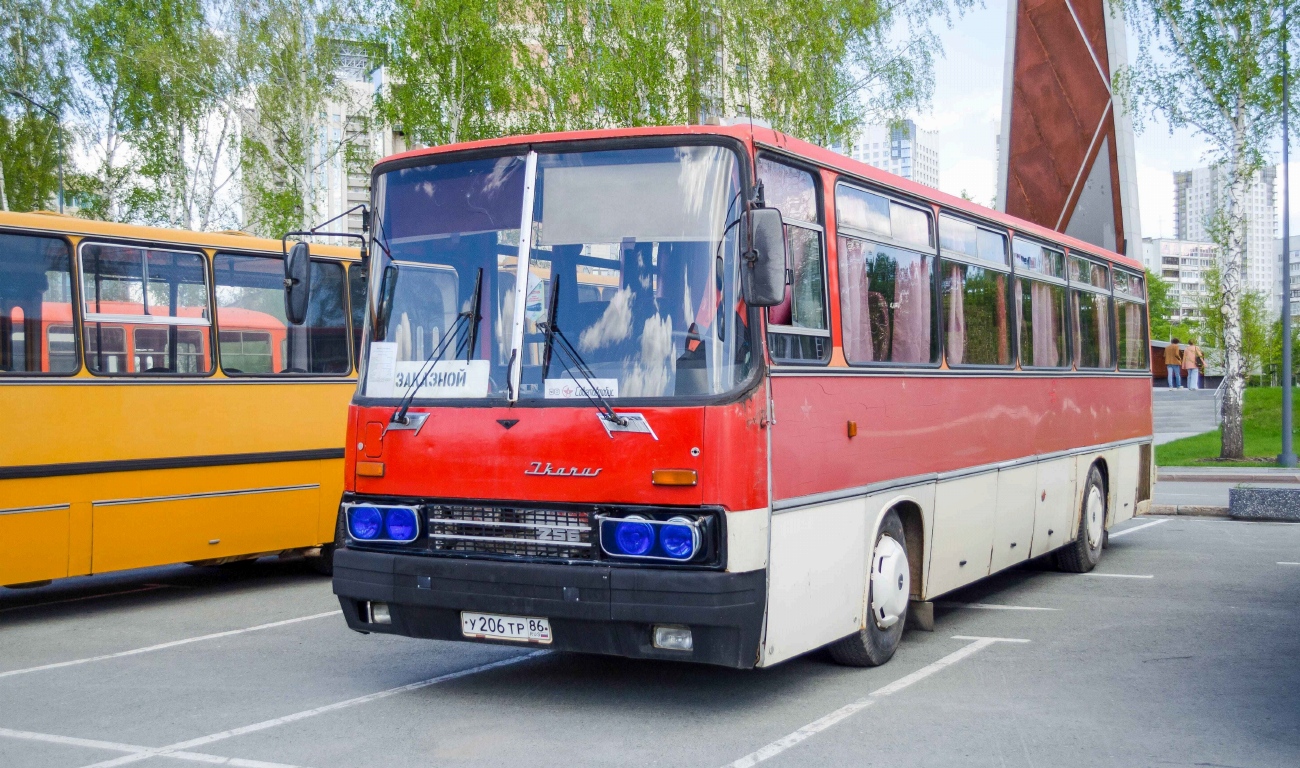 Sverdlovsk region, Ikarus 256.74 Nr. У 206 ТР 86