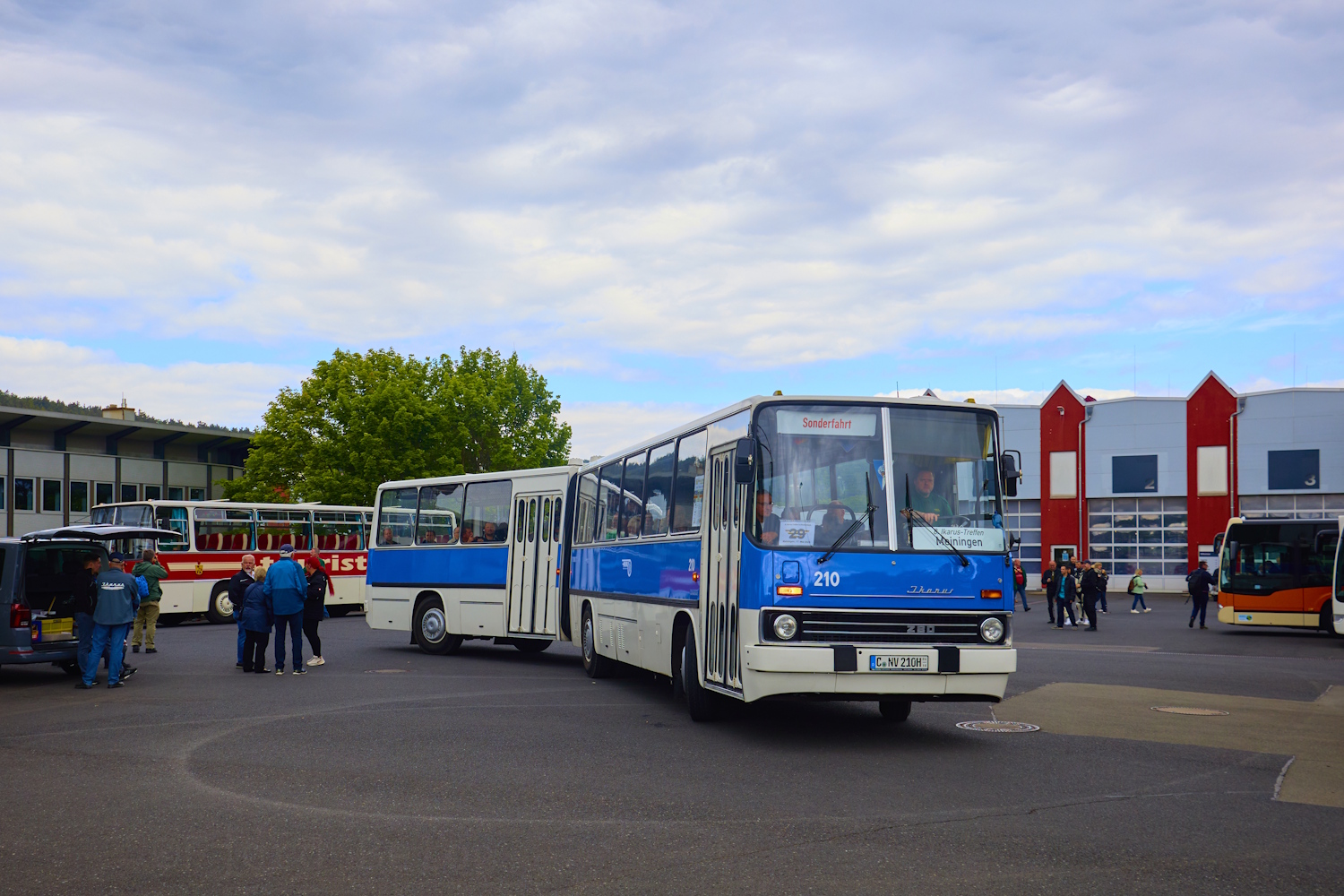 Саксония, Ikarus 280.03 № 210; Тюрингия — 8. Ikarus-Bus-Treffen in Deutschland — Meiningen 17.05.2025