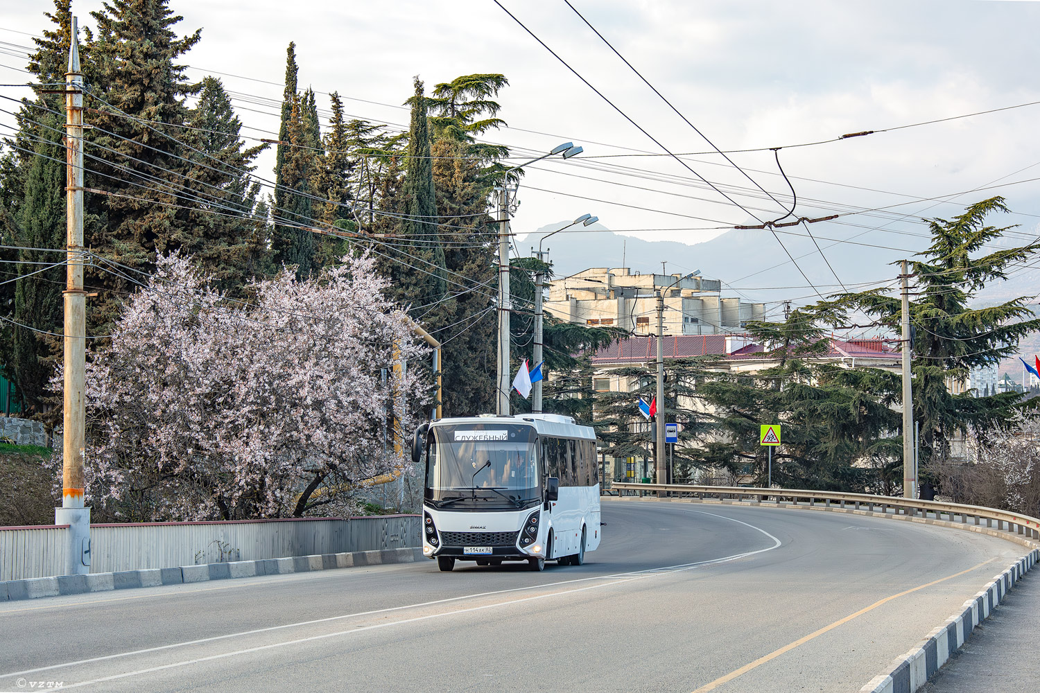 Республика Крым, СИМАЗ-2258 № Н 114 АК 82