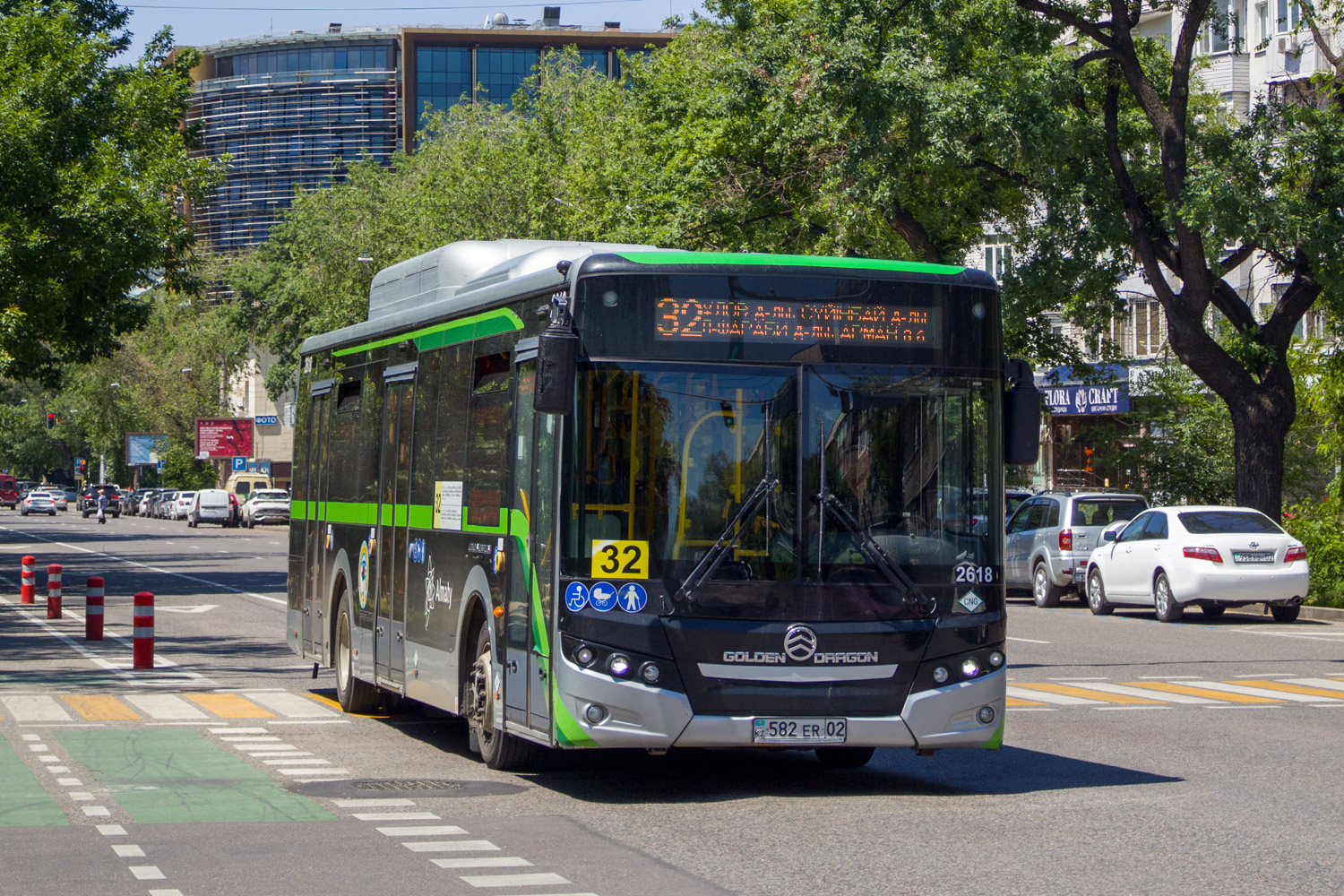Алматы, Golden Dragon XML6125CN (Hyundai Trans Auto) № 2618