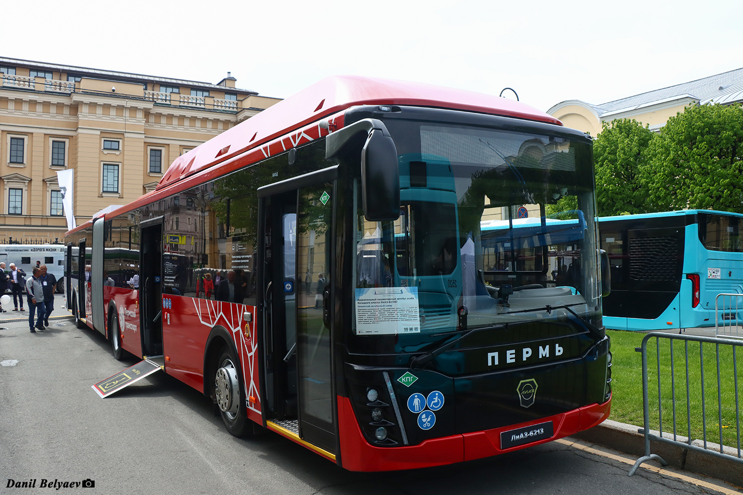 Московская область, ЛиАЗ-6213.67 № Н 932 АЕ 250; Санкт-Петербург — VI Международный транспортный фестиваль "ТранспортФест-2025"