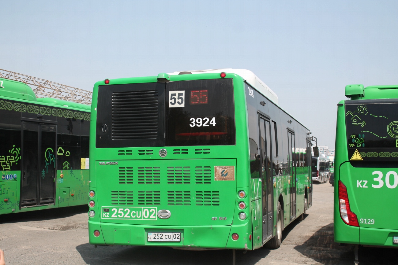 Алматы, Golden Dragon XML6125CN (Hyundai Trans Auto) № 3924; Алматы, Foton BJ6123C6CTD-A1 № 9129