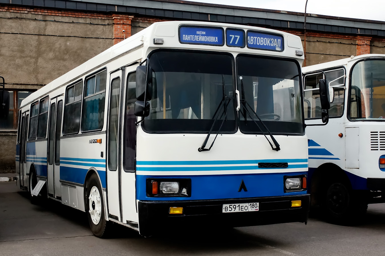 Санкт-Петербург, ЛАЗ-52523 № В 591 ЕО 180