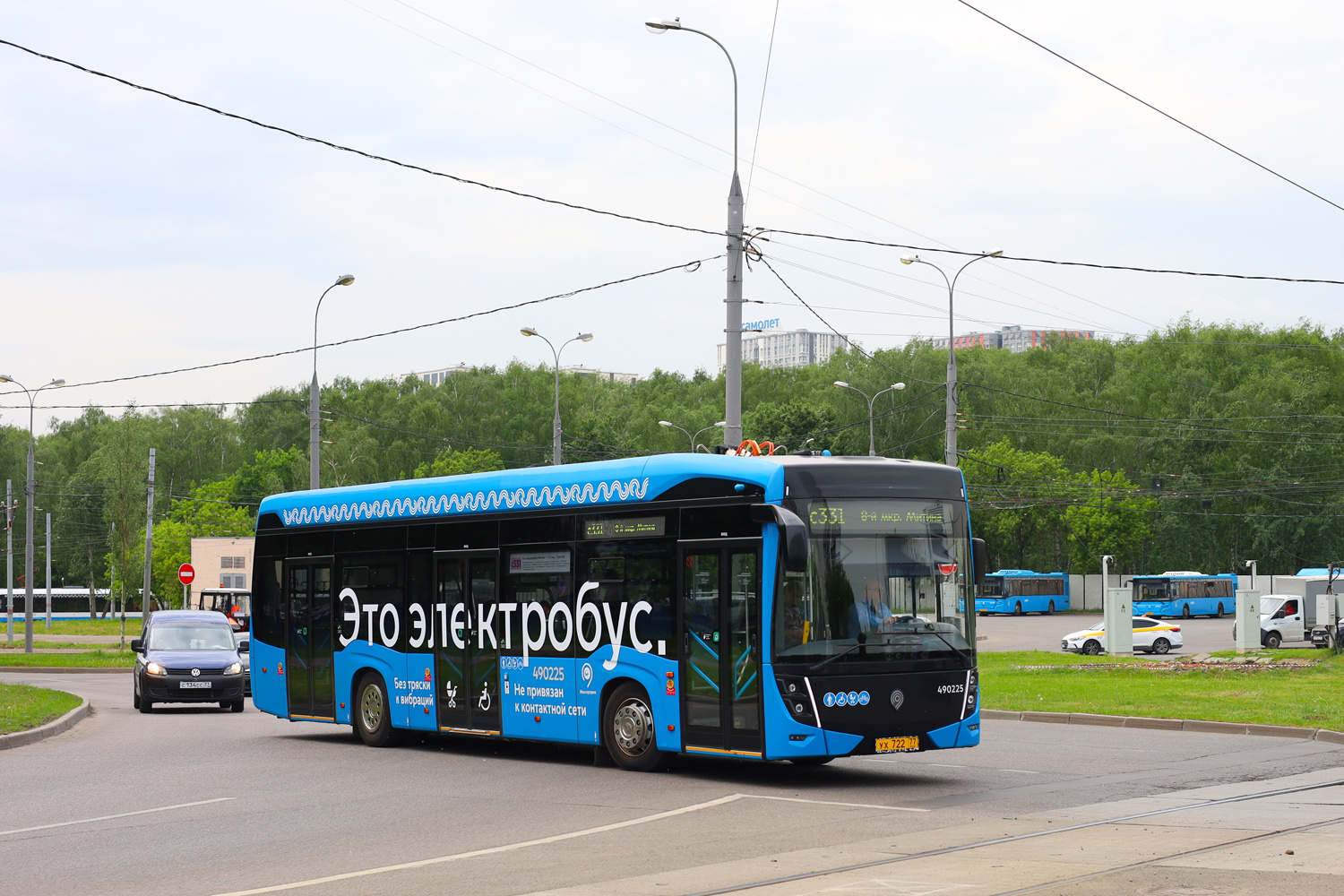Москва, КАМАЗ-6282 № 490225