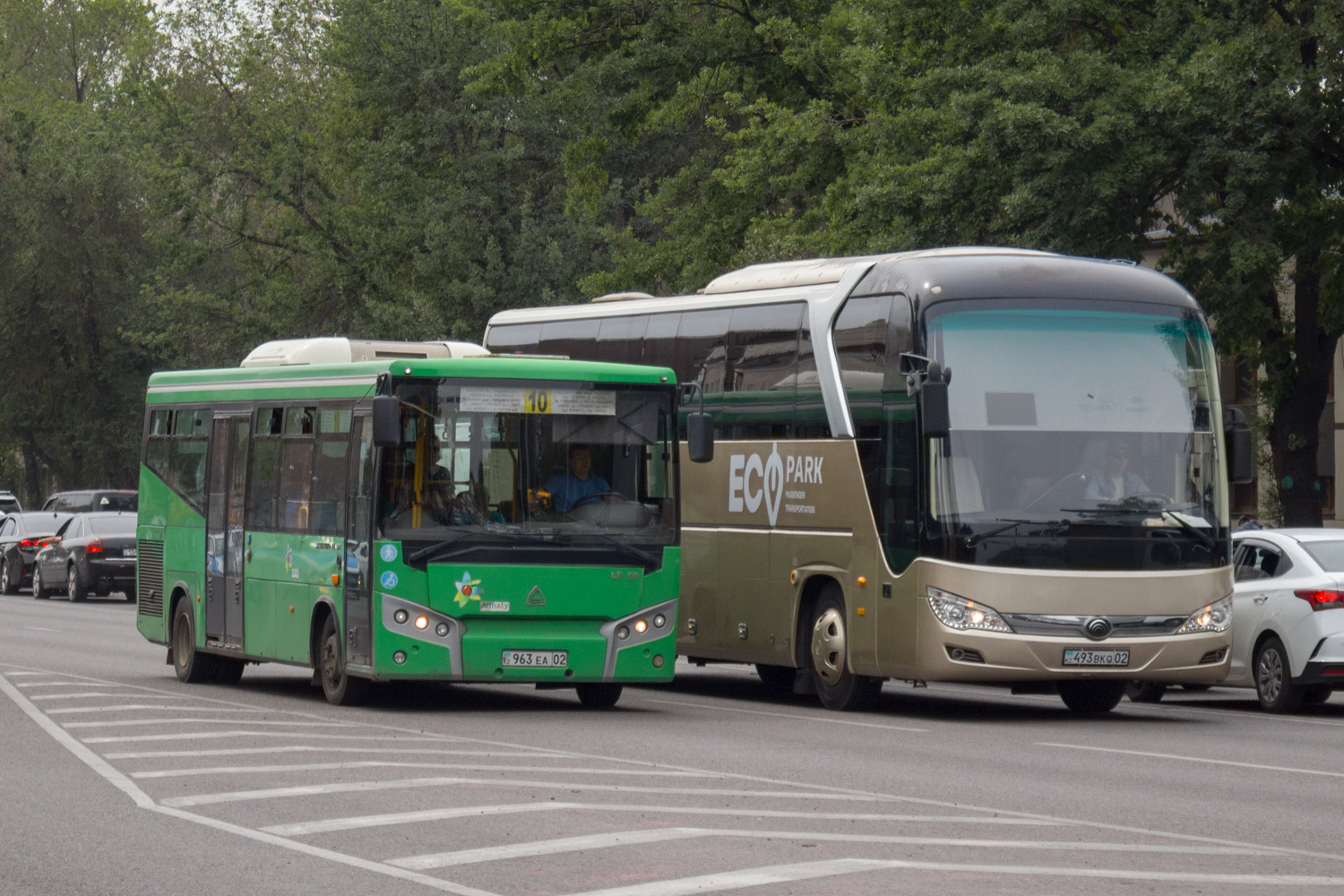 Алматы, SAZ LE60 № 963 EA 02