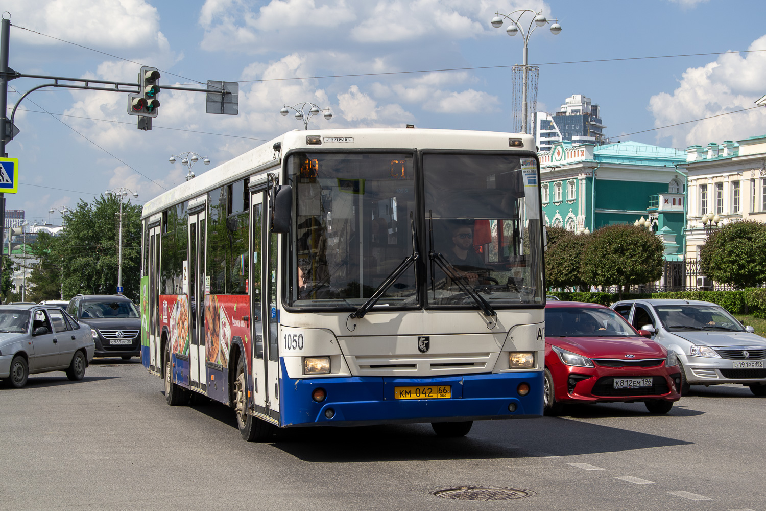 Свердловская область, НефАЗ-5299-20-32 № 1050