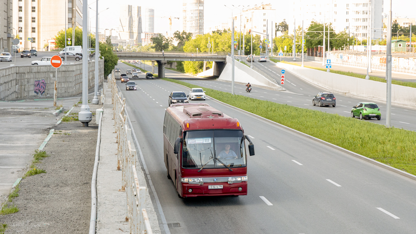 Свердловская область, Kia AM948 Granbird SD I Greenfield № Т 516 ТЕ 196