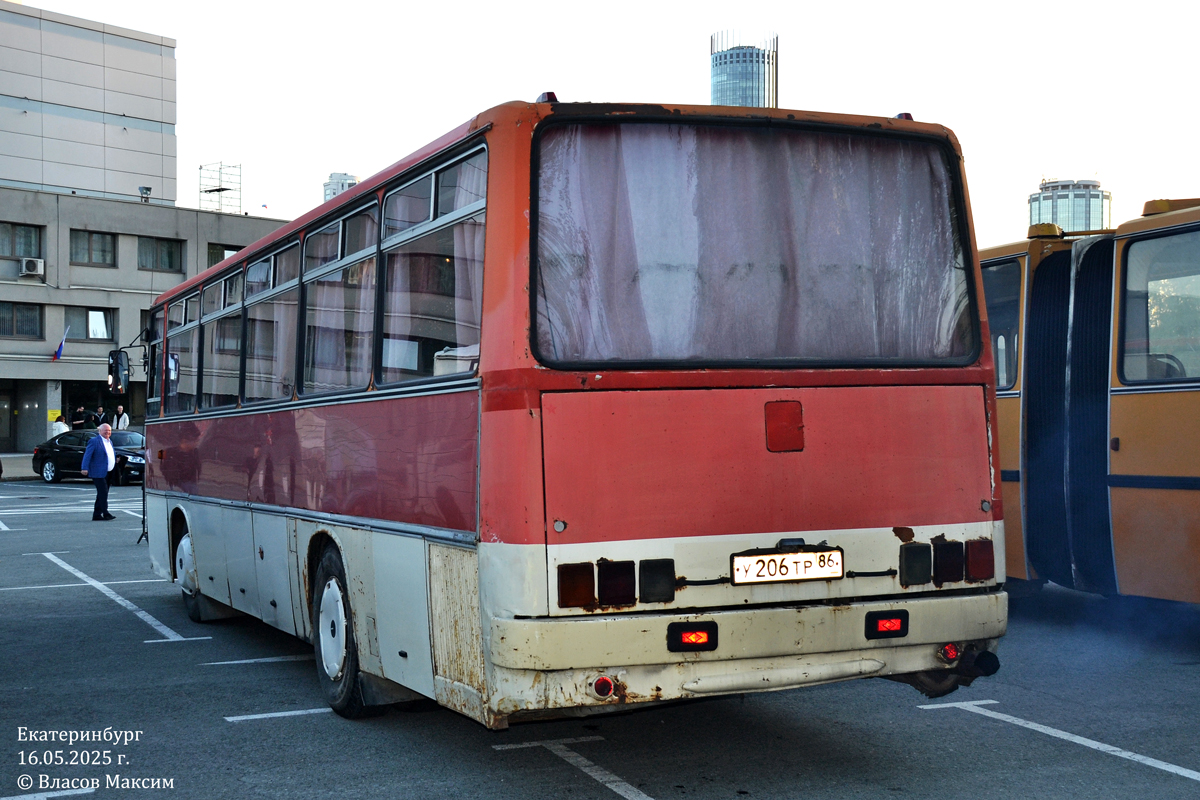 Sverdlovsk region, Ikarus 256.74 Nr. У 206 ТР 86