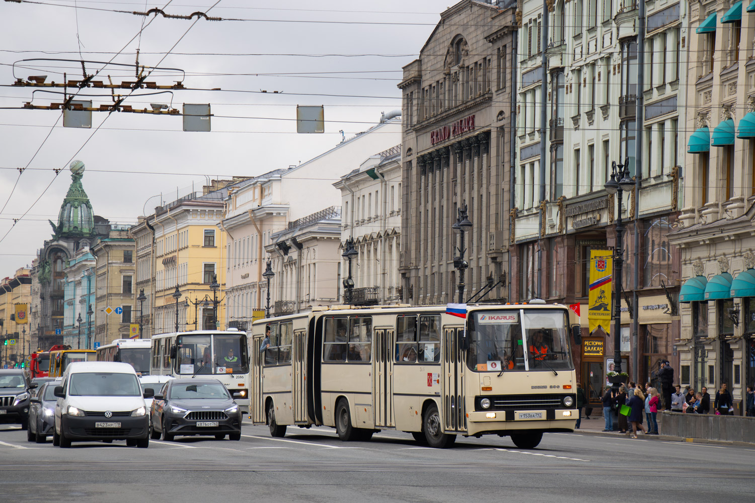 Москва, Ikarus 280.33M № У 153 ВА 797; Санкт-Петербург &mdash; VI Международный транспортный фестиваль "ТранспортФест-2025"