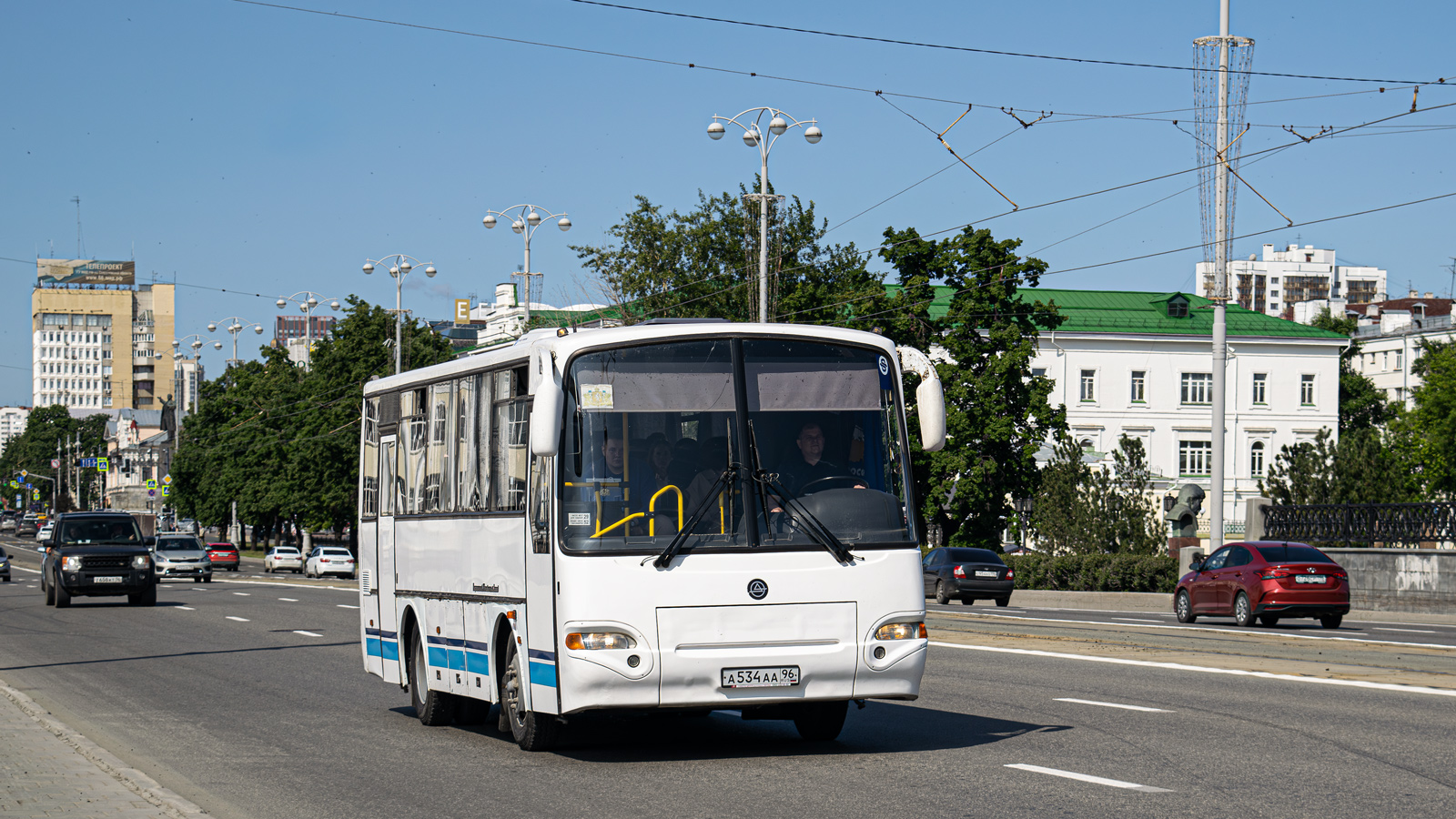 Свердловская область, КАвЗ-4235-32 № А 534 АА 96