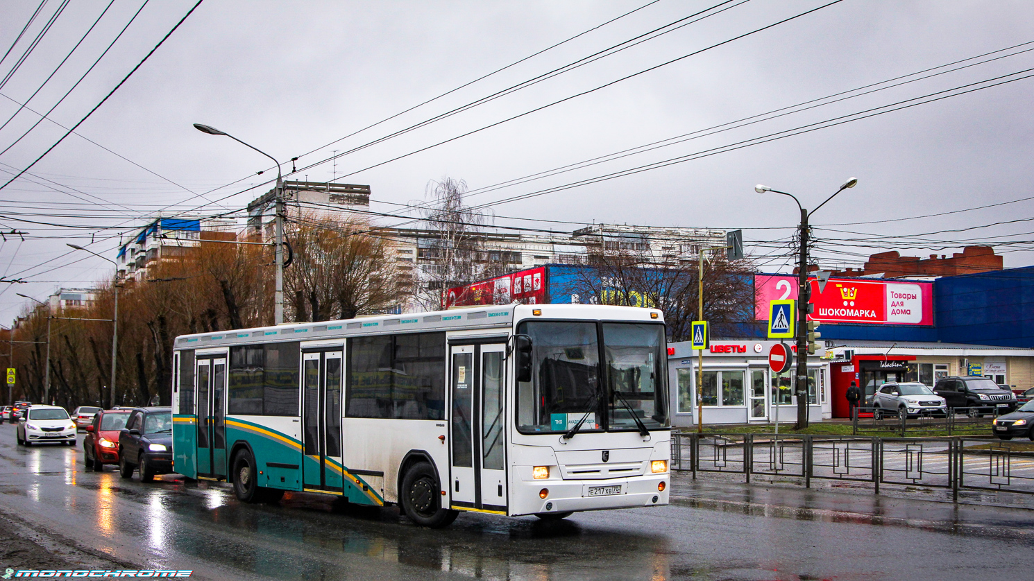 Томская область, НефАЗ-5299-10-32 № Е 217 ХВ 70