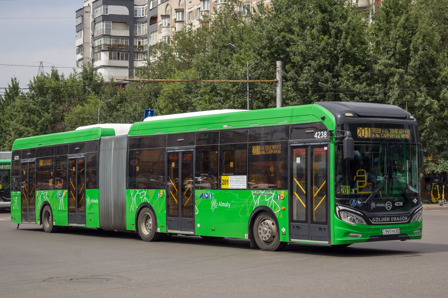 Алматы, Golden Dragon XML6185J13C (Hyundai Trans Auto) № 4238