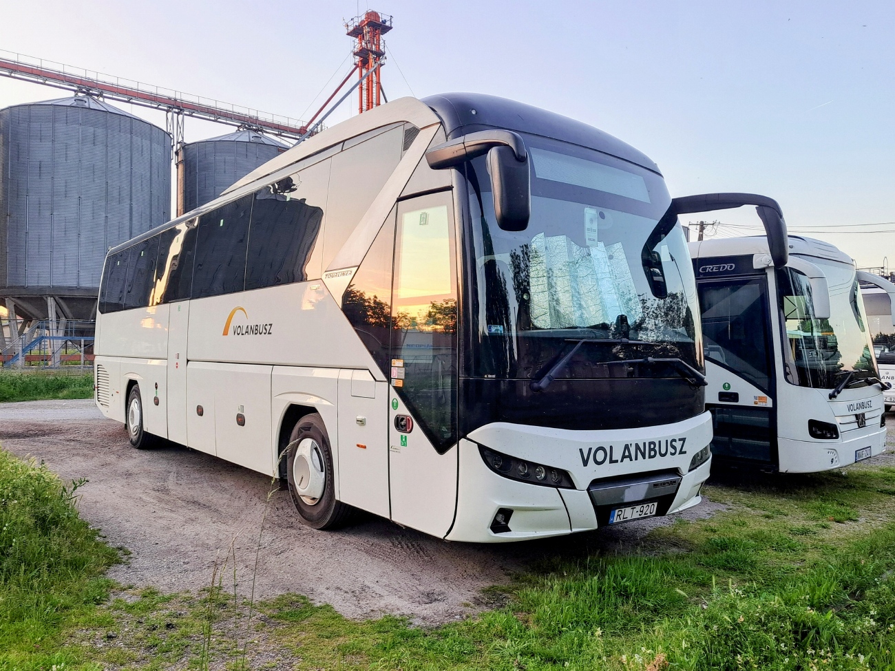 Венгрия, Neoplan P21 N2216SHD Tourliner № RLT-920
