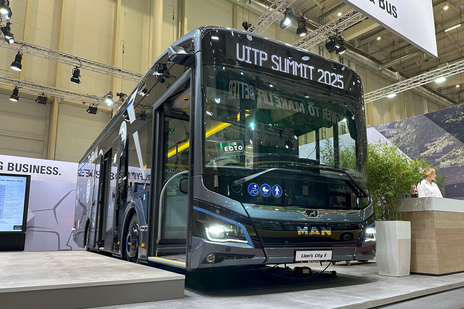Бавария, MAN 10C Lion's City 10 E NL326 № [10C0795]; Гамбург — UITP Summit Hamburg 2025
