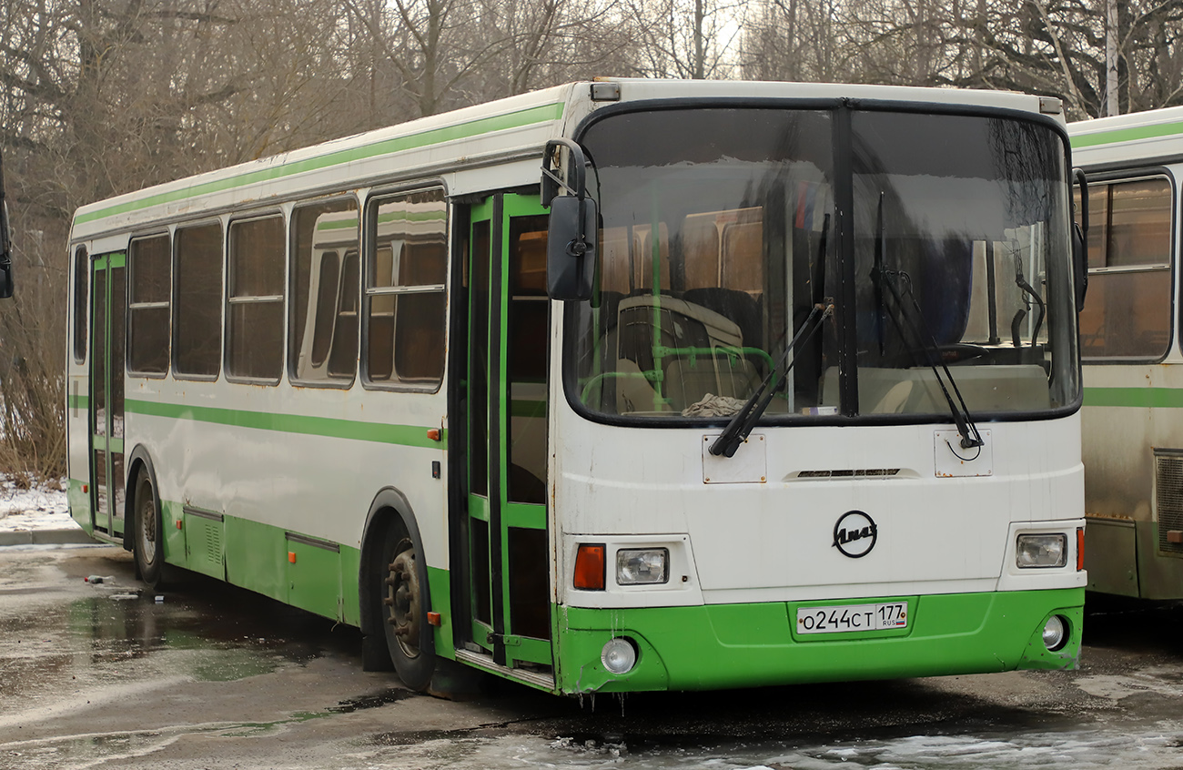 Москва, ЛиАЗ-5256.35-01 № О 244 СТ 177