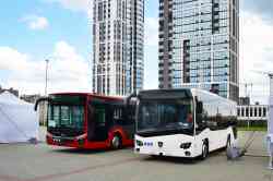 Московская область, ЛиАЗ Citymax 12 № CM12-15561; Челябинская область, КАМАЗ-4290 № КАМАЗ-4290; Челябинская область — Уральский автосалон 2025: Коммерческий и Общественный Пассажирский Транспорт