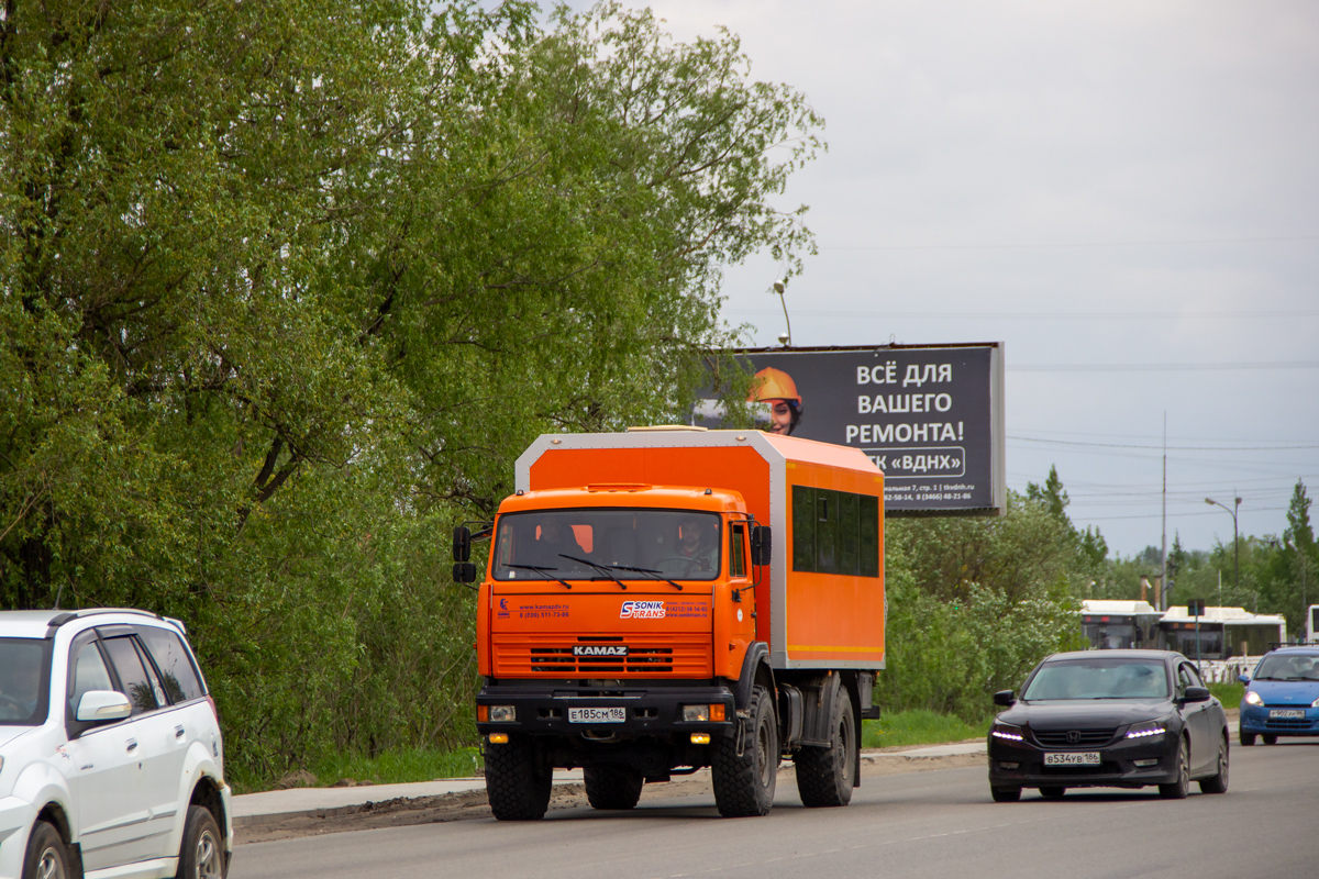 Ханты-Мансийский АО, КамАЗ-42261 (КамАЗ-4326) № Е 185 СМ 186