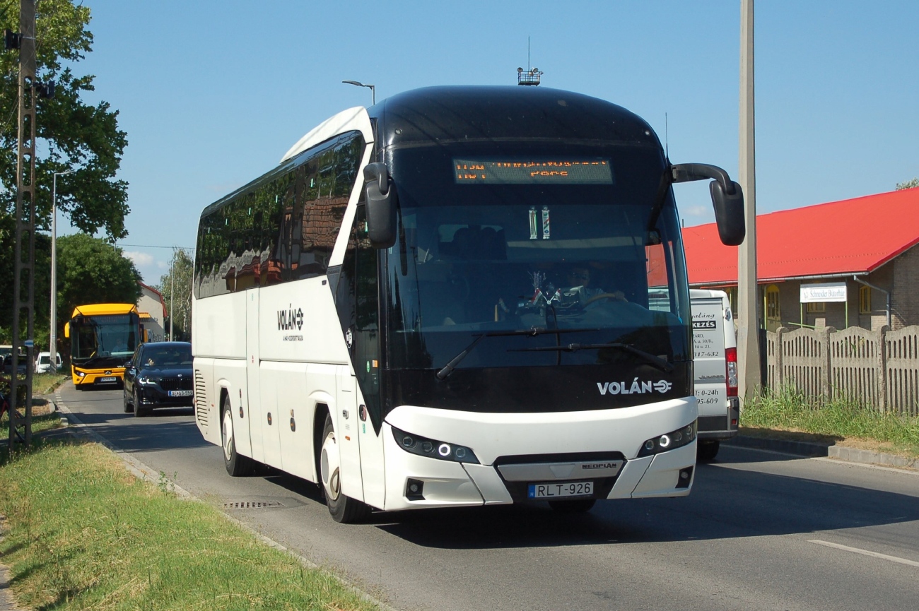 Венгрия, Neoplan P21 N2216SHD Tourliner № RLT-926