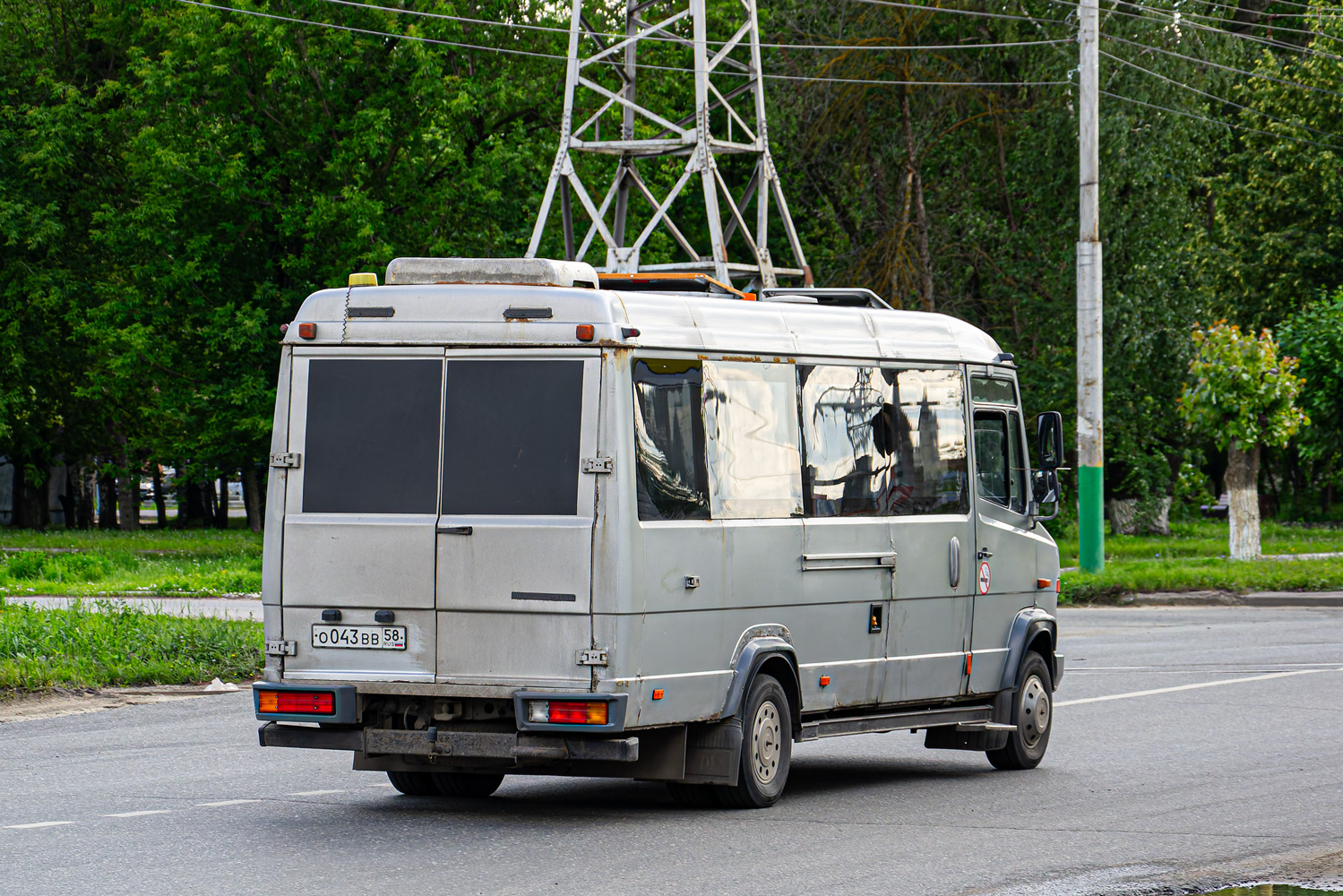 Пензенская область, Mercedes-Benz Vario 615D № О 043 ВВ 58