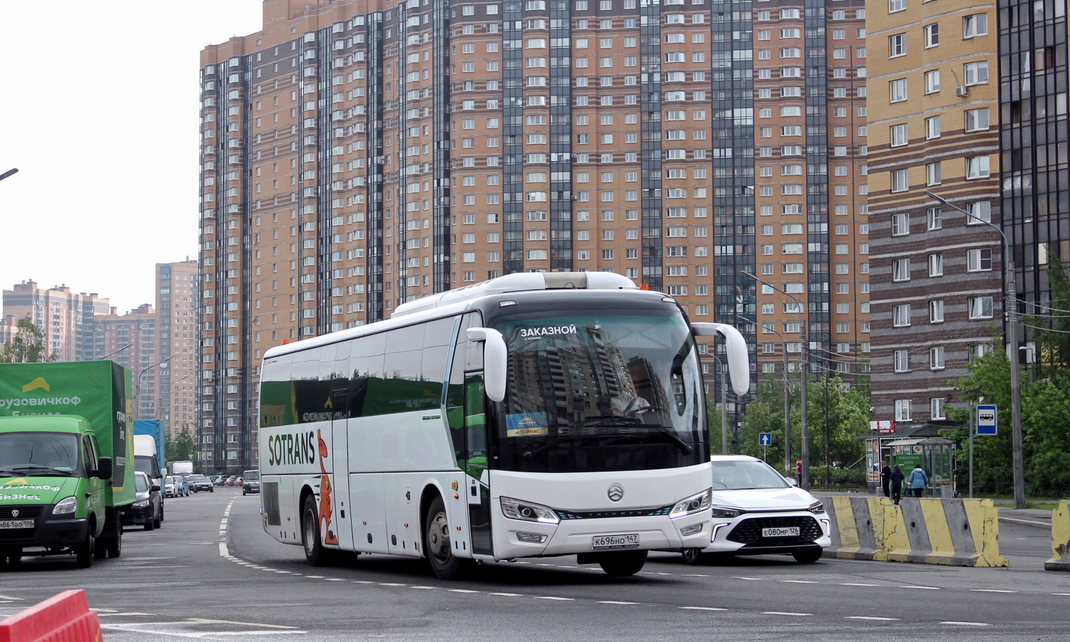 Ленинградская область, Golden Dragon XML6122J Triumph № К 696 НО 147