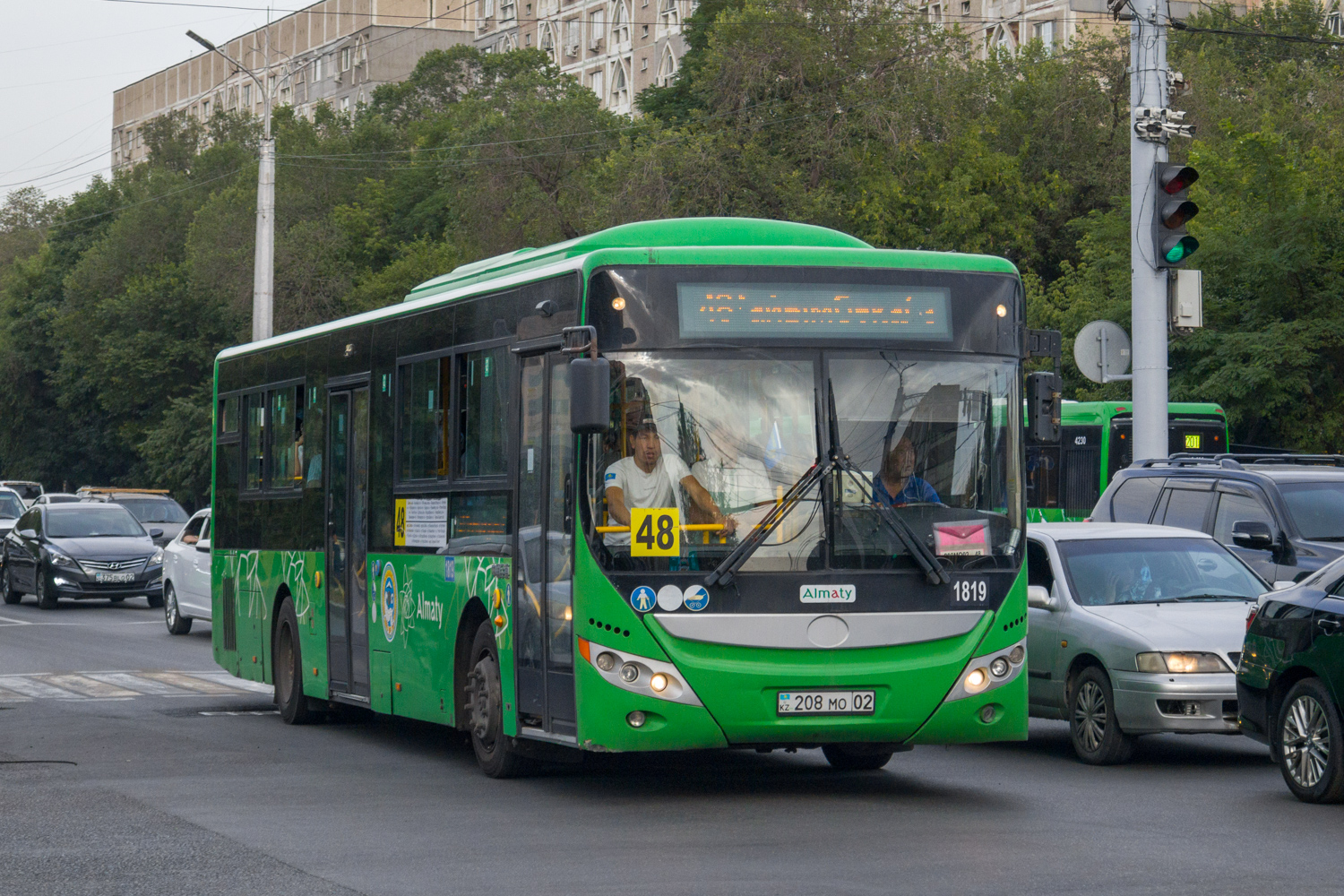 Алматы, Yutong ZK6118HGA № 1819