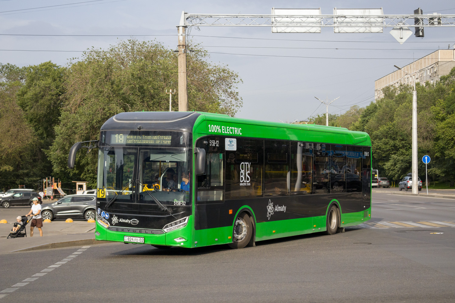 Алматы, Skywell NJL6128BEV (СемАЗ) № 5158-S2 Алматы, Skywell NJL6128BEV (СемАЗ) № 5158-S2