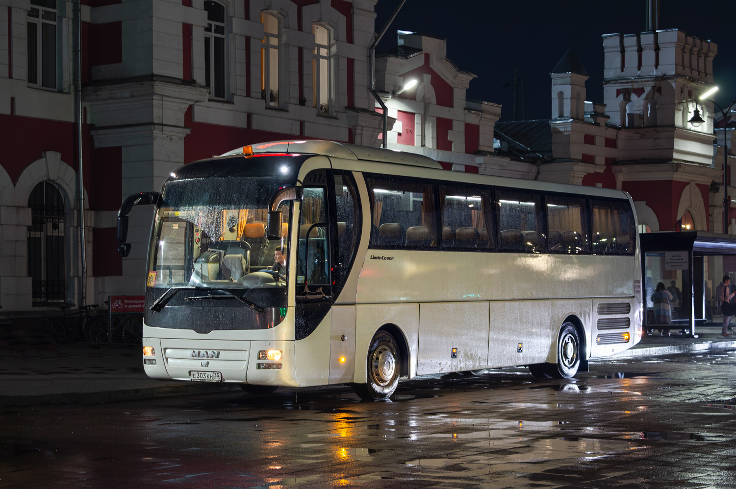 Вологодская область, MAN R07 Lion's Coach RHC444 № Е 303 КН 35