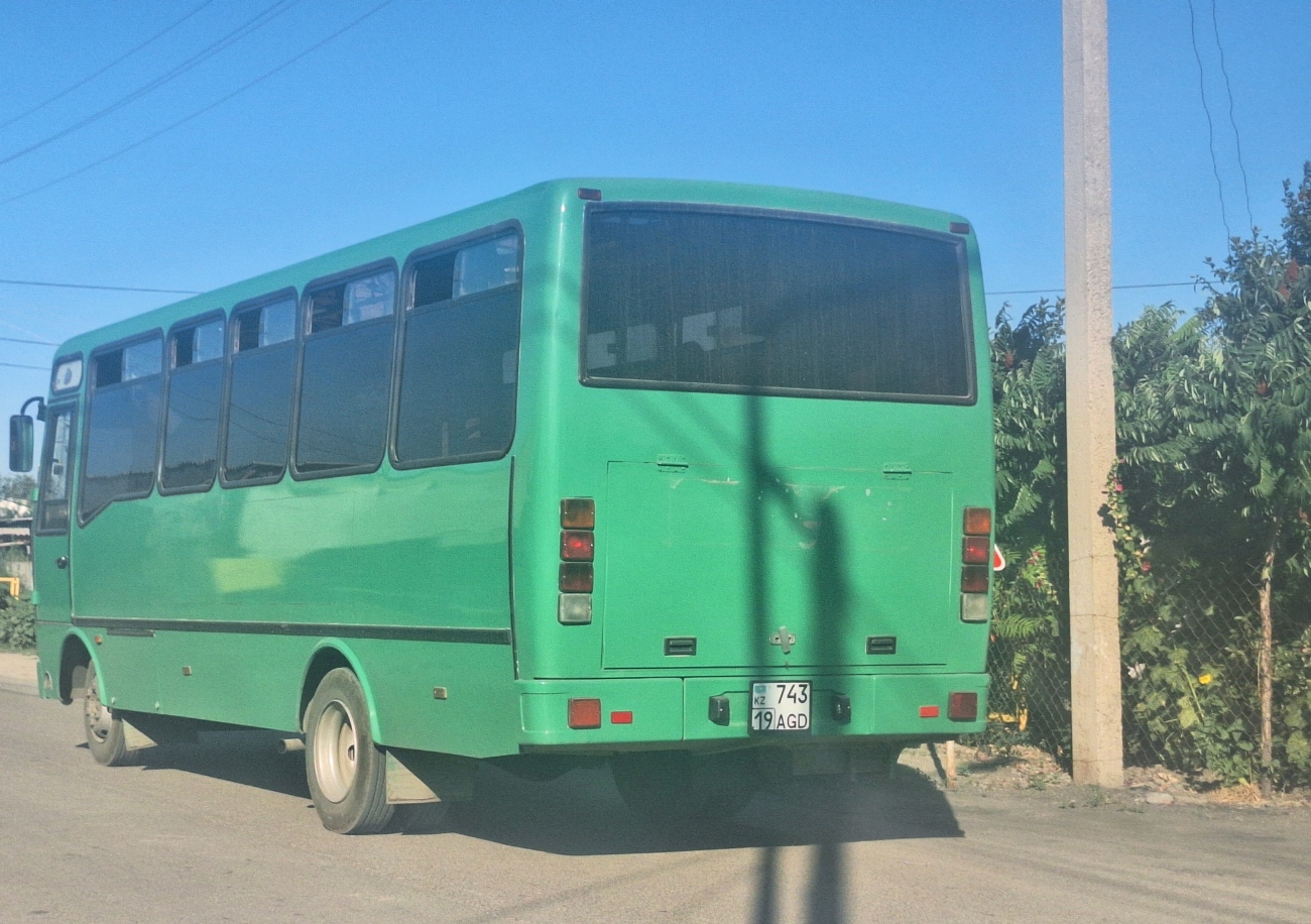 Жетысуская область, SAZ HC40 № 743 AGD 19